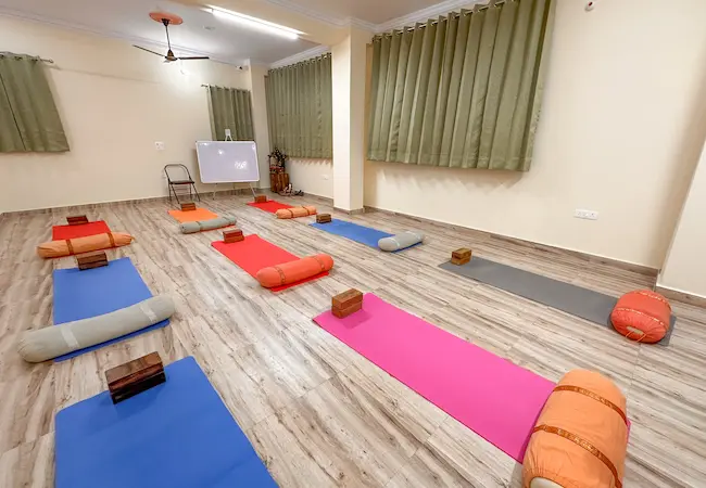 yogahall2tn new